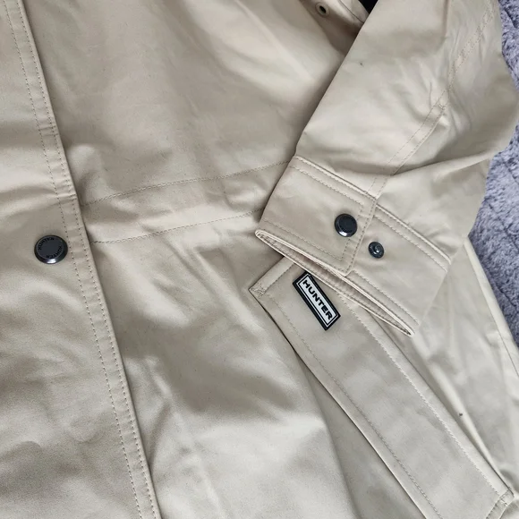 Hunter Women's Rain Jacket Tan Color - Picture 5 of 8